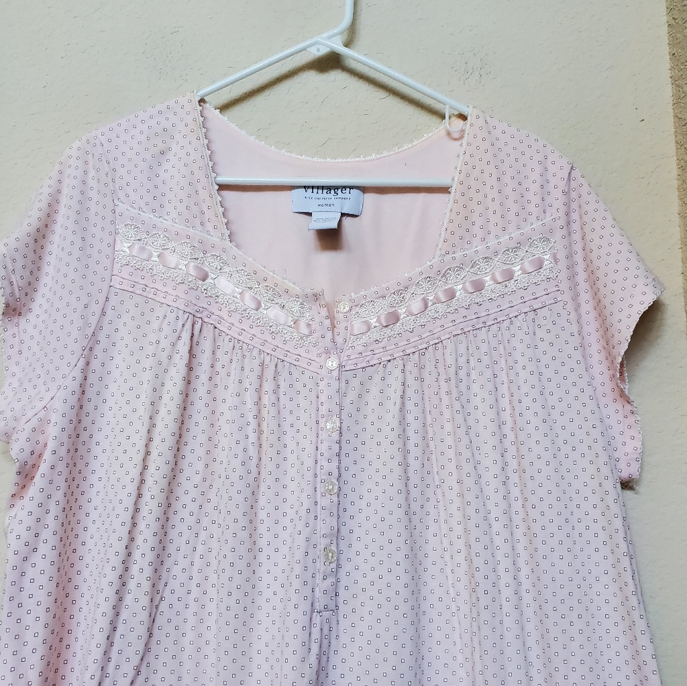 Liz Claiborne Villager Vintage Long Nightgown. Size 1x - Picture 2 of 6